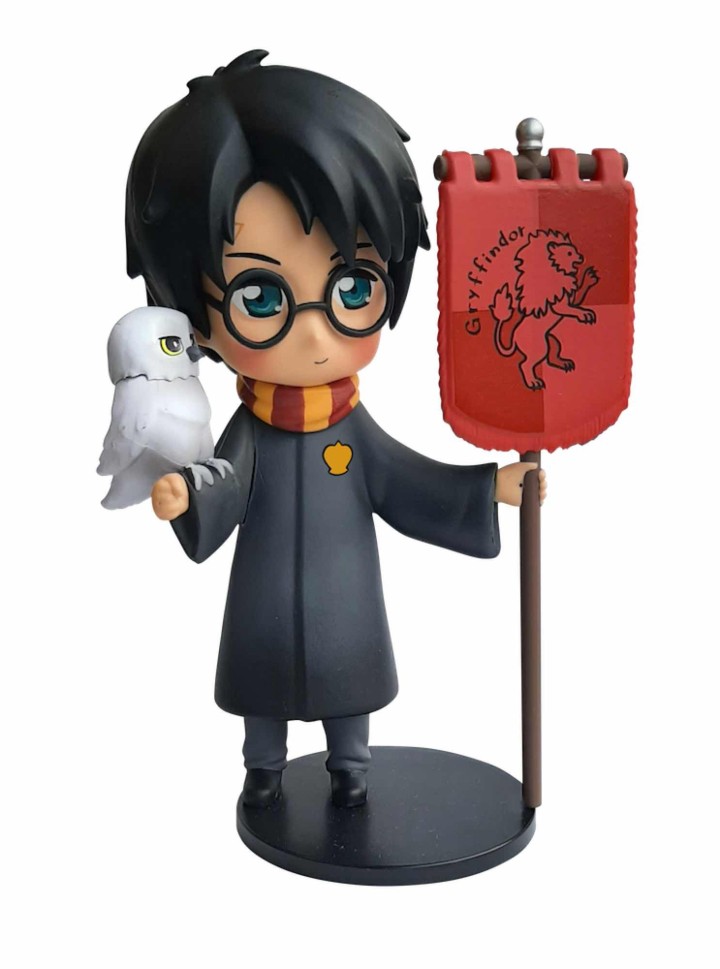 plastoy figura plastoy harry potter harry potter con hedwig y estandarte gryffindor