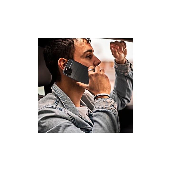 funda cool iphone 15 pro carbon negro antideslizante marco reforzado