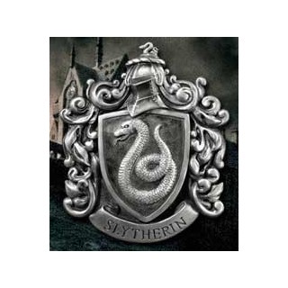 the noble collection escudo de pared the noble collection harry potter casa slytherin resina 20 x 28
