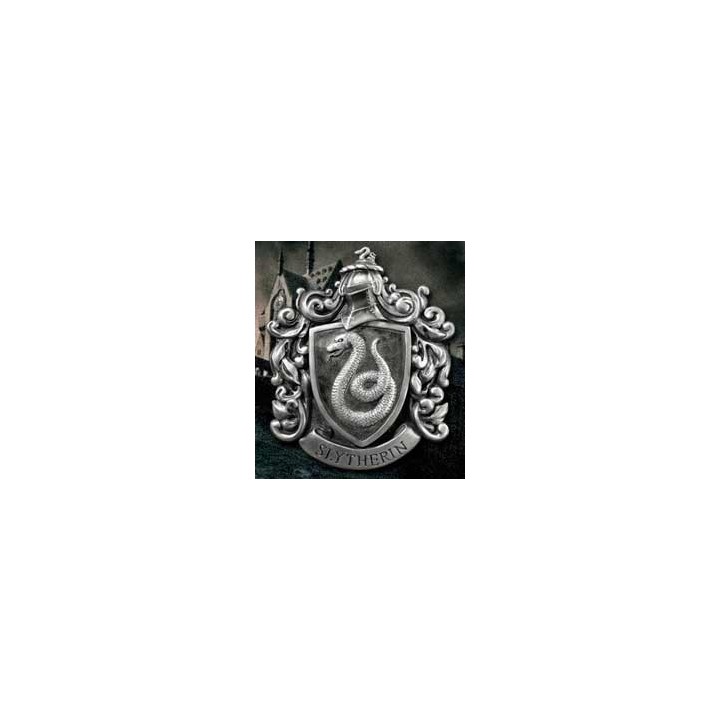 the noble collection escudo de pared the noble collection harry potter casa slytherin resina 20 x 28