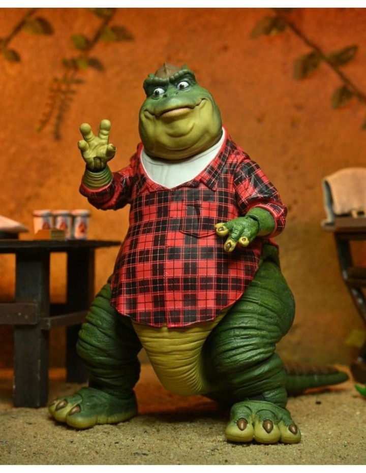 neca ultimate earl sinclair scale action fig. 18 cm dinosaurs