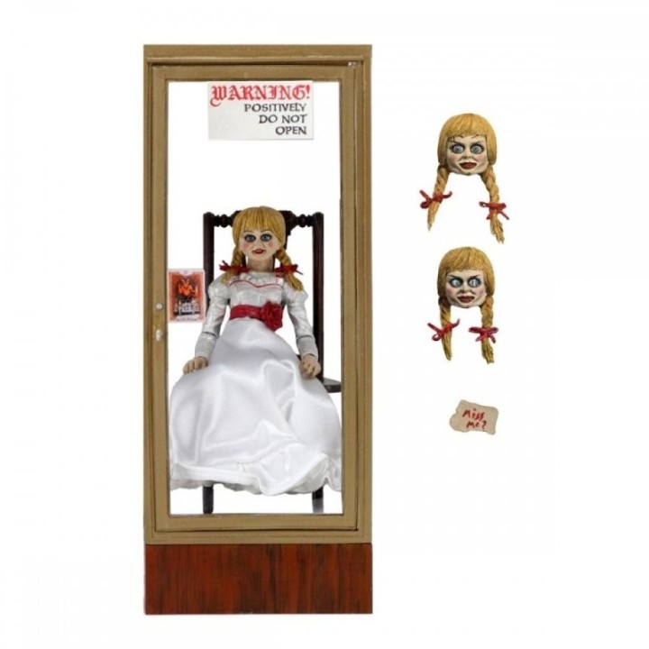 neca figura neca the conjuring universe anabelle